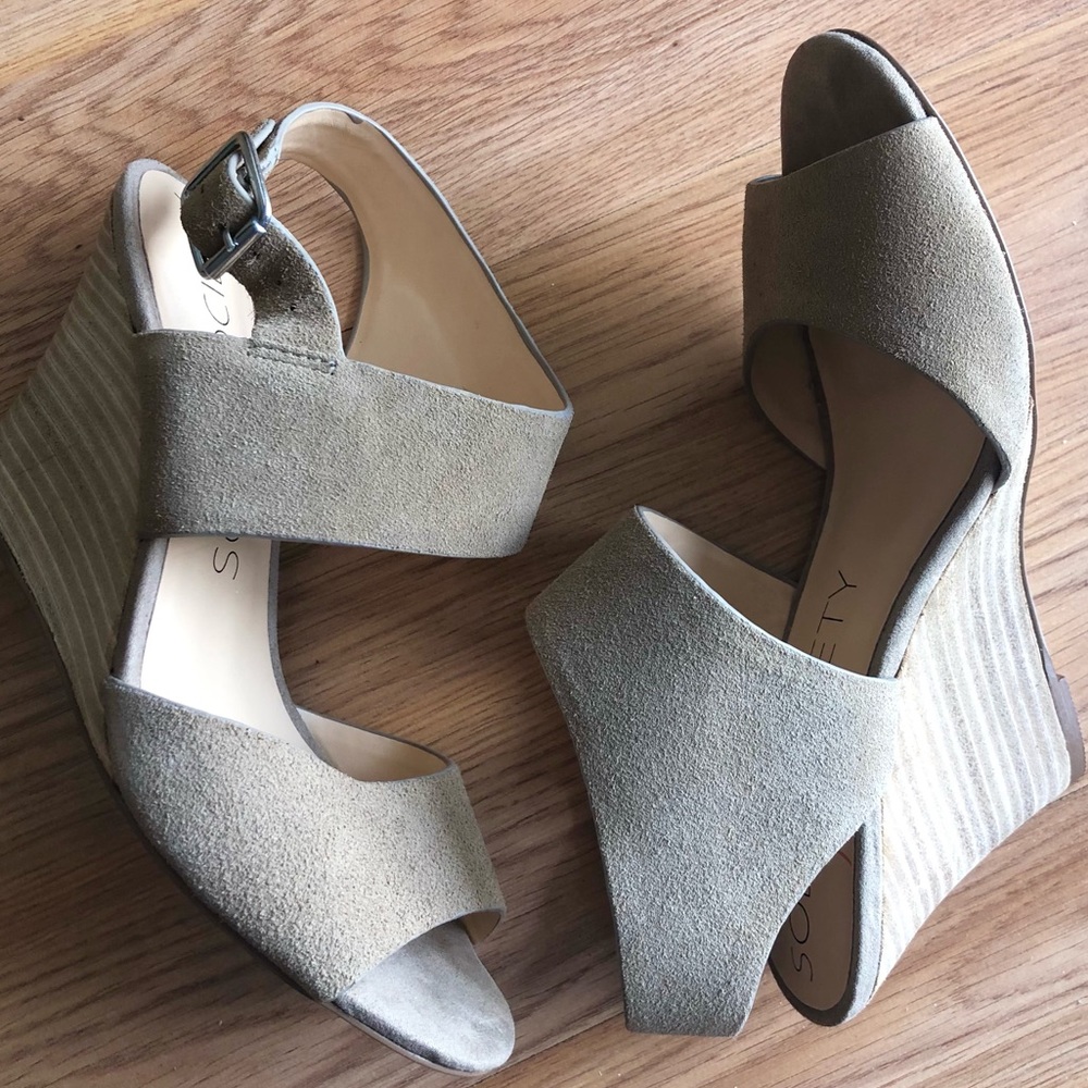 Sole Society Suede tan wedges
